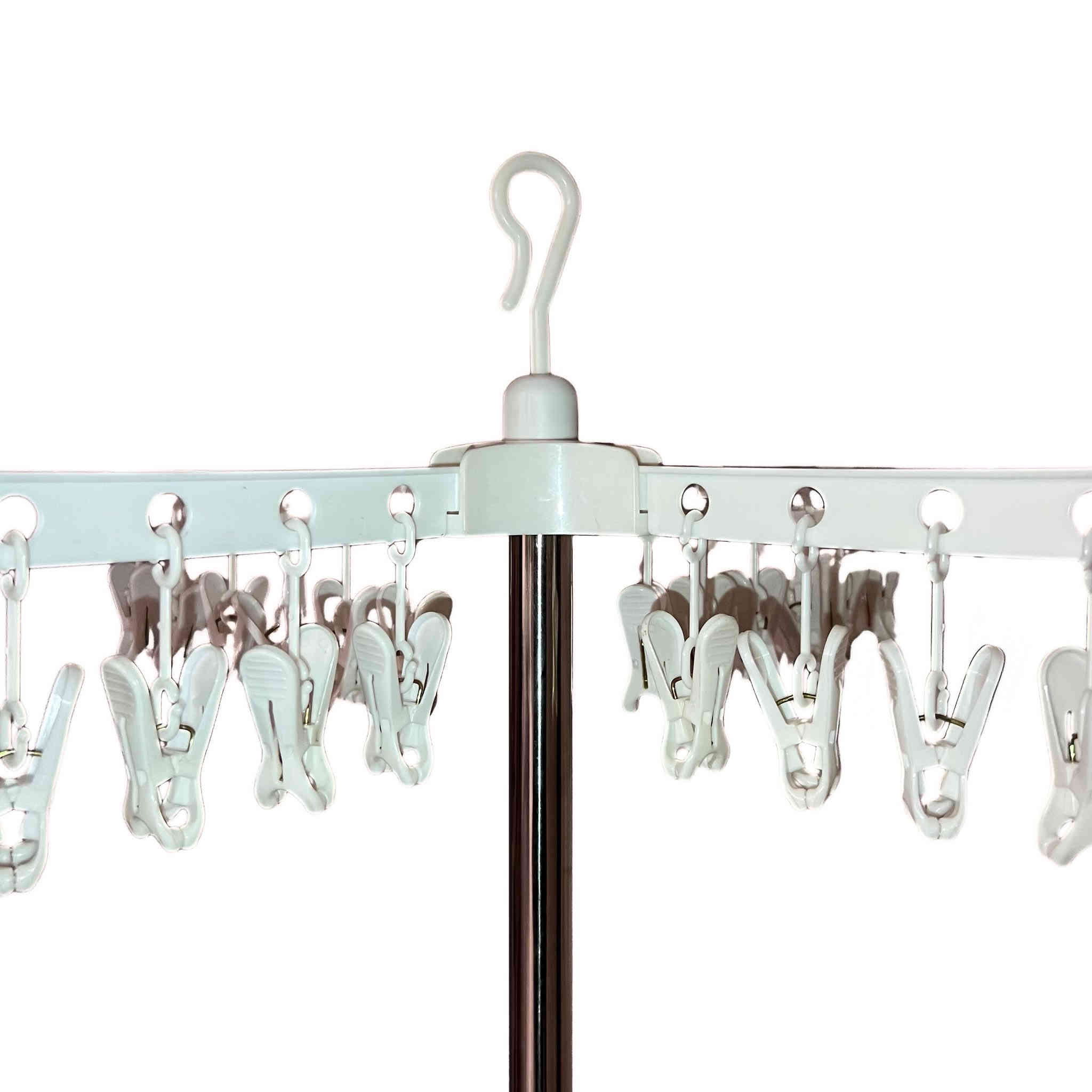 ‎مشر ملابس متعدد الاستخدامات ولملابس الاطفال
‎تجربة تجفيف ذكية تجمع بين الأناقة والوظيفة.

‎يوفّر المساحة ويمنح الملابس انتعاش الهواء الطبيعي مع تصميم عملي يدور بمرونة 360°.

‎يمنح مشر ملابس الاطفال الحرية في تعليق مختلف أنواع الملابس – من القطع الصغيرة إلى الفساتين الطويلة – مع ثبات قوي وسهولة في الاستخدام.

‎الاختيار الأمثل لكل منزل يبحث عن جودة، ترتيب، وأناقة في التفاصيل

‎ارتفاع 170 سم موفر للمساحة ومثالي للمنازل الحديثة

‎يجفف الملابس بشكل طبيعي ولطيف دون الحاجة للكهرباء

‎تصميم ذكي سهل التركيب والطي لراحة الاستخدام اليومي

‎يحتوي على 10 أذرع دوارة بزاوية 360° مثالية لتعليق القمصان والفساتين

‎بالإضافة إلى 4 أذرع دوّارة مع 24 علاقة ملابس لتعليق كمية كبيرة من الغسيل

‎270 متر طول السلك الكلي للتجفيف
‎20 سم / 33.5 سم / 40 سم / 70 سم حسب امتداد الأذرع والمستويات

‎قاعدة ثلاثية القوائم متينة مع أقدام مانعة للانزلاق لضمان الثبات على مختلف الأسطح

‎قابلة للطي للتخزين بسهولة عند عدم الاستخدام

‎مناسب للاستخدام الداخلي والخارجي

‎يتضمن المنتج قائمة الأجزاء وطريقة التجميع لتسهيل التركيب خطوة بخطوة
السعر 25 الف 
رقم التواصل واتساب ***********
