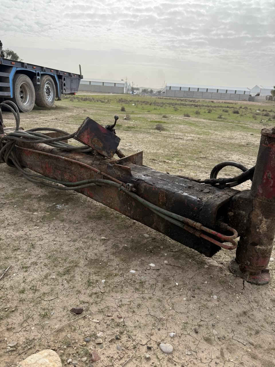 رجل خلفي للبيع اوربي
سعر ١١ ورقه مكان كركوك 
***********
