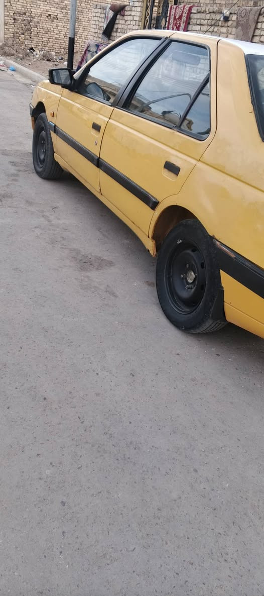 بيجو 405 موديل 2012 للبيع مصفره هيئه وغرامات سياره جاهزه كبل لشارع حته اذا مراوس حسب القناعه  خابر وتدلل رقم ميسان موجوده في ميسان ***********
