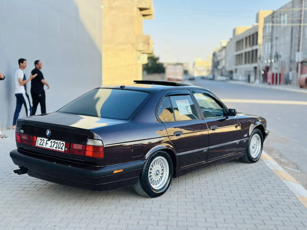 السلام عليكم للبيع بي ام موديل 1993 محرك مسكر شرط كير وتماتيك شرط صدر امامي خلفي جديد تخم تاير جديد تبريد ثلج 🧊 سلايت طكتين بجم عريض مرايات منفصل رقم اربيل هزه جديد سنويه جديده صبغ عام جماليه بدون اي حادث غرفه جلد بلادي السعر 62 وبيه مجال يرهم مروس حسب القناعه ***********مكاني تكريت
