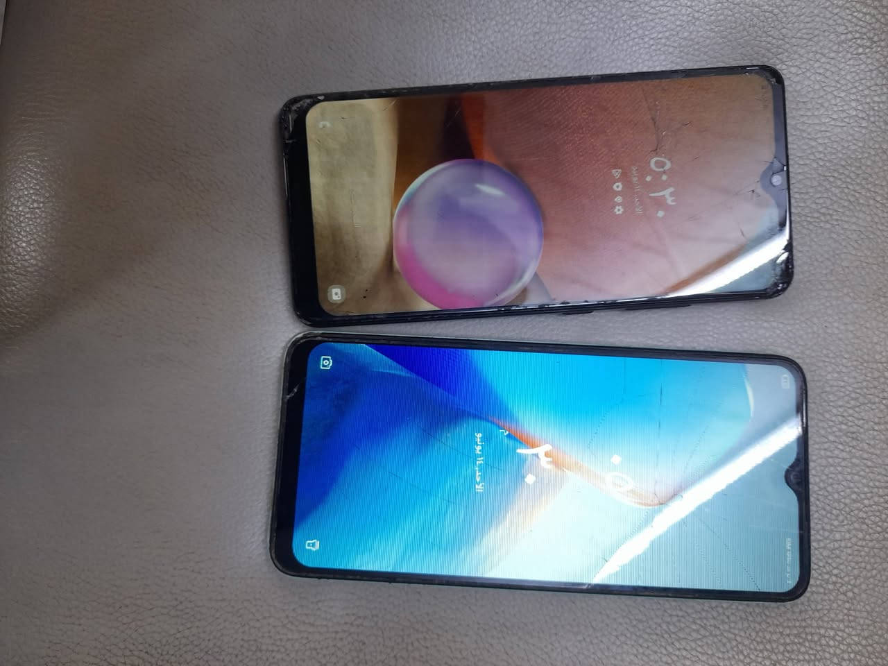 A32   ذاكره 128
Smart 7.  ذاكره 64
فقط لمس مفطرر السعر 70 ثنينهم رجان المو شراي لايتعبني 

رقم الهاتف ***********
