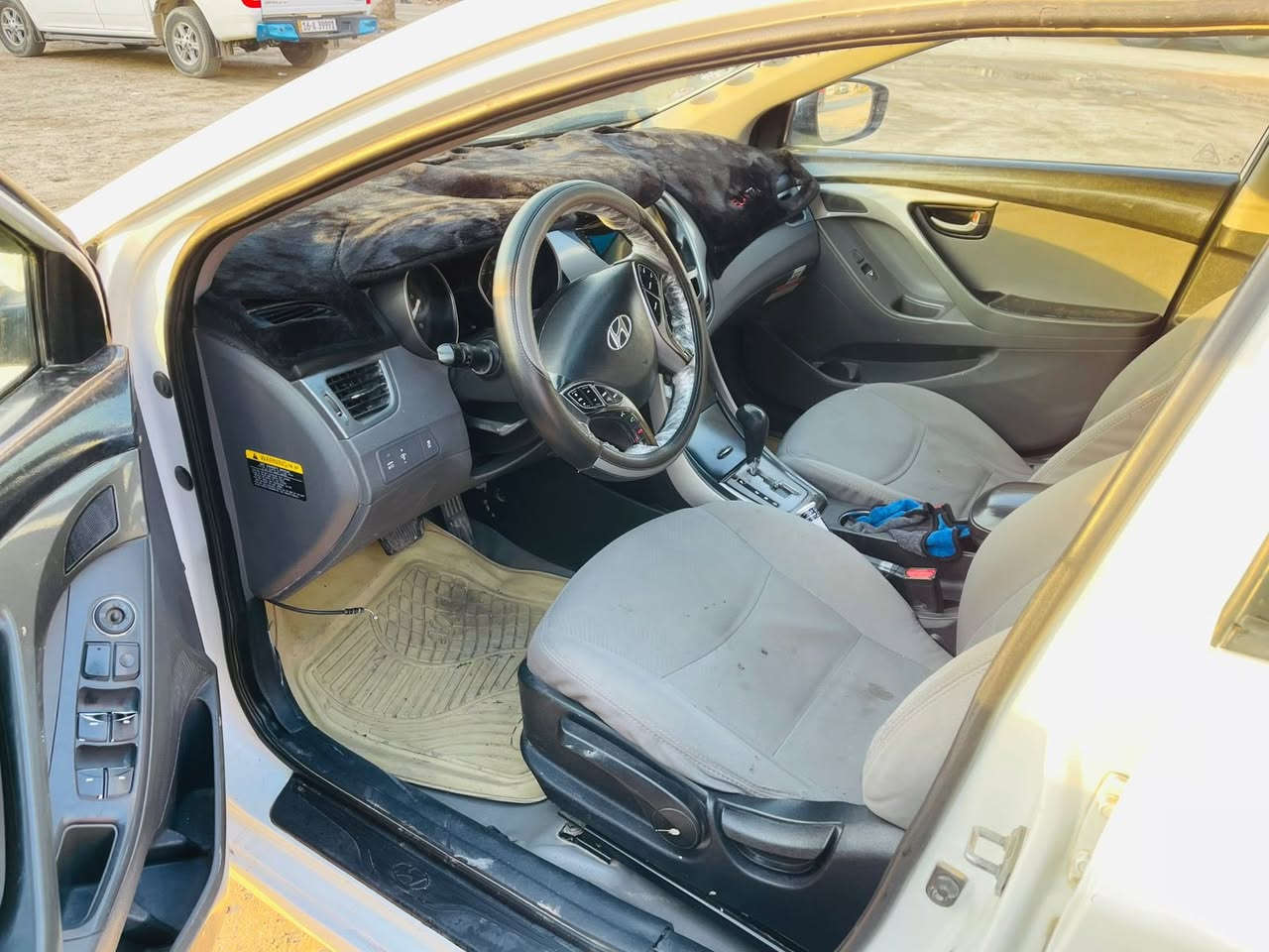 للبيع النترا موديل 13 وارد امريكي كير ومحرك مكفولات حداديه جديده تخم تاير سياره بسمي سنويه ل30رقم واسط الدولي السعر 88وبي مجال الرقم ***********مكان بغداد
