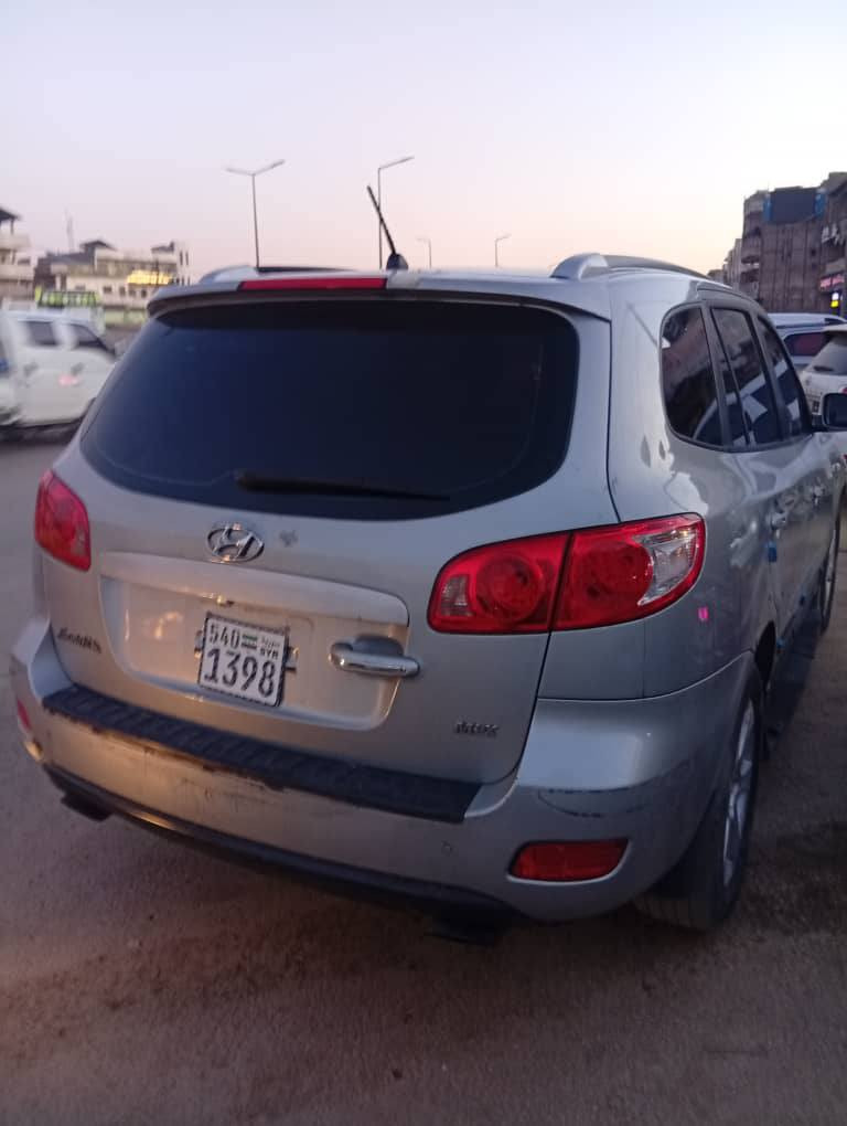 سيام موديل 2006 محرك عمحرمة ادخال جديد فريزتين  حاليا العلام من الطبون لااطبون شاشا عمية سعرا 91تواصل وتساب 447984289344+
