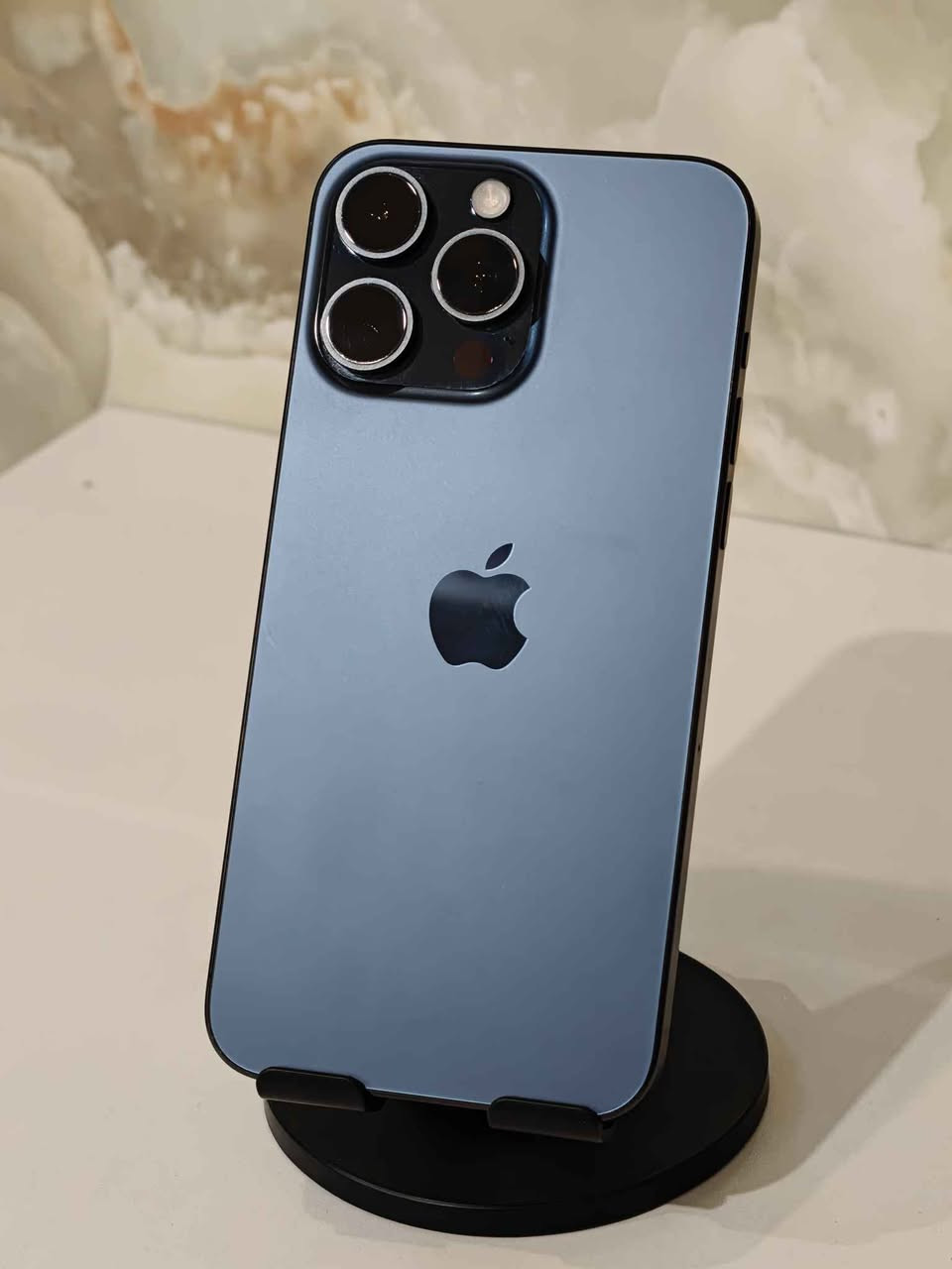 📱 ايفون 15 برو ماكس – نظيف جدًا
🔹 الذاكرة: 256GB
🔋 البطارية: 88%
🔌 عدد دورات الشحن: 503
🔹 الحالة: استعمال نظيف، ما بيه أي ملاحظة
📦 كامل ملحقات

💰 السعر: خاص  بيع او مراوس مع ايفون 14 او 16  او حت سامسونك اس 25 الترا 

📍 الجهاز مفحوص 100%
📩 للتواصل ع خاص النجف, العراق


**إذا كنت صاحب هذا الإعلان وتريد حذفه لأي سبب، رجاءا أرسل رسالة إلى الدعم الفني**