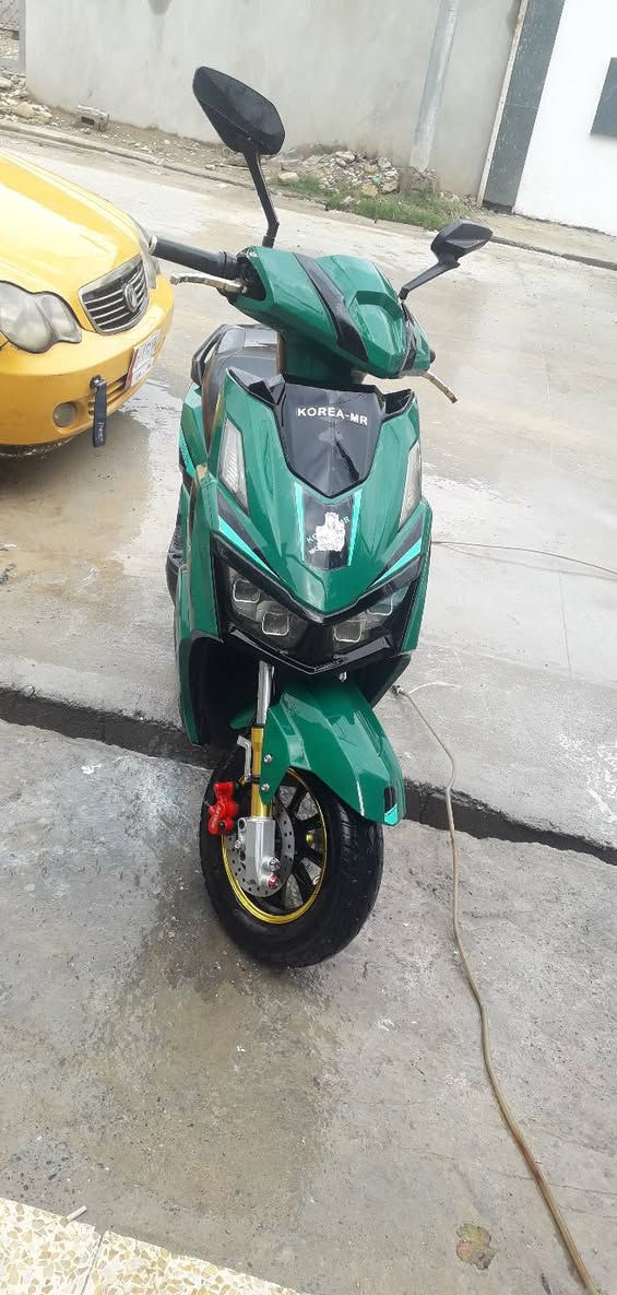 السلام عليكم للبيع دراجه سكنس ماطور نضيف مابي أي عطل شرط الفحص بطاريات🔋 مال الشركة اصليه الملف والعقل شرط استعمال شهرين فقط لايت عالي ناصي اشاير بكلايت حساسات بريك كلو شغال دبلات أمامي وخلفي شغال شرط+ نضام البارك (P) ونظام(R) شاحنه شرط اصليه +مدخل UPS شحن 🔋⚡+كرت تشغيل2 ،سرعه99 الحقيقي 95 أربعة نمرات نمره طويله هورن شغال السعر 675وبي مجال ( موصل قوسيات مفرق تلكيف ) شراي اتصل على الرقم (***********) +(***********)
