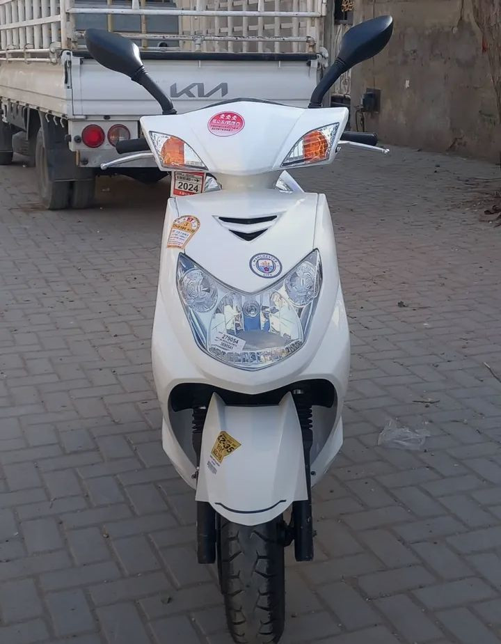 سلام عليكم دراجة سكنس فحل فول نضافة شلعة معدل خير من الله للبيع السعر 800 وبيهة مجال مكاني بغداد الشعب ***********
