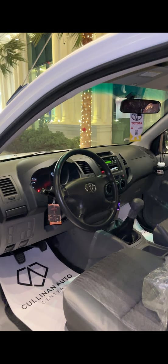 TOYOTA HILUX موديل 2010
سيارة 85000روية دعامي لو دعامي به شه رت بي سبوغ 
سعر 205 مجال
***********
