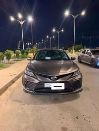 كامري LE • ٢٠٢٢ • ٩٨٠٠٠ ميل