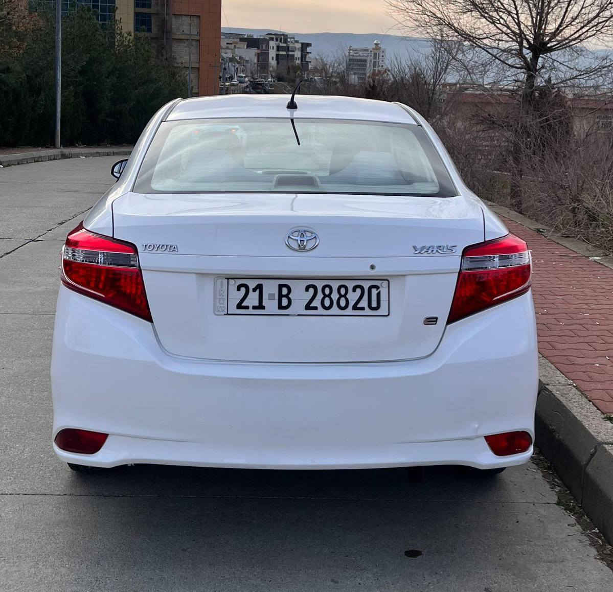 تۆیۆتا یارس 2015
مەکینە بچوک ناو زەرد 
ڕەنگی سپی بەفری 
بێ بۆیاخ تەنها کەمێک کارتی هەیە 

سعر لە کۆمێنت داوابکە ڕاستەخۆ بۆت دیت 📩 

سەنەوی و ژینگەی تازەیە بەناوی خۆمەوەیە
چوار تایەی تازەی بۆ بەستراوە 

ژمارەی خاوەنی 
***********
