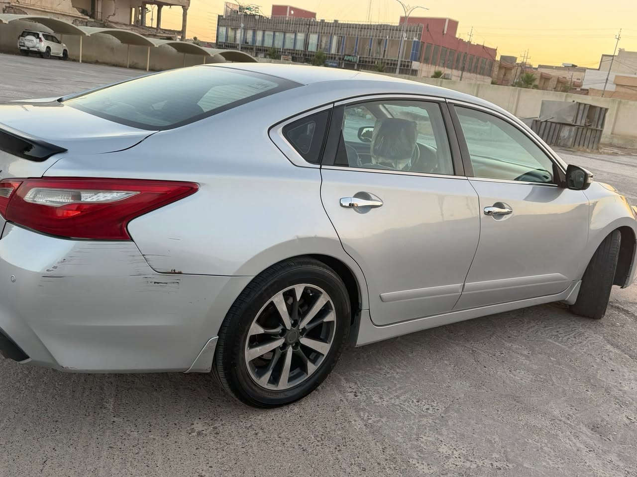 نيسان التيما ٢٠١٦ وارد أمريكي ضرر دعامية خلفية فقط وبيها بارد إصبعين بالجاملغ الخلفي السعر ١٢٥ وبيها مجال مكان السيارة تكريت للأستفسار الاتصال على الرقم ‭***********‬

