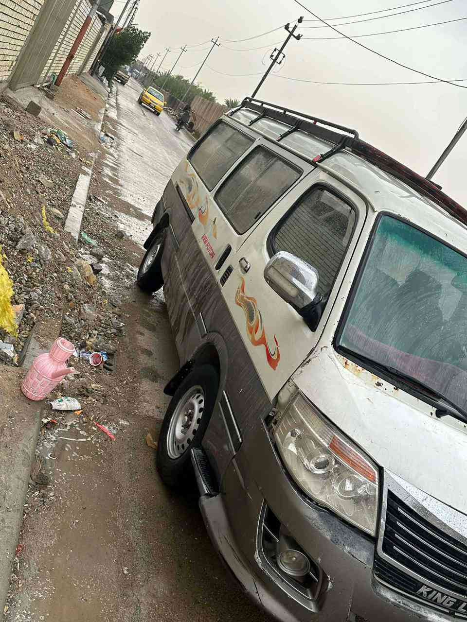 سلام عليكم سياره فتون مديل 12 رقم احمر راعيها ماندله سياره جاهزه الشغل سياره نضيفه خيرمن الله ابيع كوم حديد تعاهد عشائر 
السعر 19ورقه وبيه مجال الشراي
العنوان بغداد حي نصر
رقم الهاتف ***********
