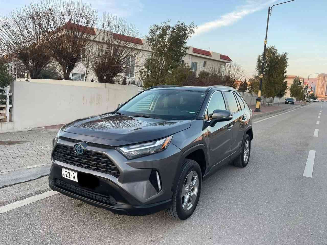 ئۆتۆمنێل: تويتا راف هايبريد ٢٠٢٤

مواسفات XLE  دوو نيزام
٣٥ هەزار ڕۆیشتووە 

ســــعر $ یەک کۆمێنـت بکە راســـتەوخۆ بــۆ دێـــت🟢

به نزين و هايبريد
ته نها جه ملخى دواوه بوياخه لەگەل 
دوو پەله ى زۆر پچووک. سندوقى دواوه گوراوه به بيلاد. 
به سمه يه. سلايدە. ئاوينه رادار. رادارى پيشەوه
سندوق جەگ و شەق. شاشه گه وره 
سوكان هيتەر. كوشن كارەبا. كوشن هيتەر
٣ مودى لى خورين. ده بل اكسل. خەتى جاده 
ويل كروم. بريك به سمه. ئوتو هولد. گيچ ئه ليكترونى 
لايتى پيش و دواوه ليده
گێڕ و مەكينه و هه مووگيانى به شەرت 
سه يارەكه رەقەم كراوه 
 پيشى كەپسه. سه ياره كى زور جوان و ريكوپيكه

ژمارەی خاوەن سەیارە :
08801911350
***********
