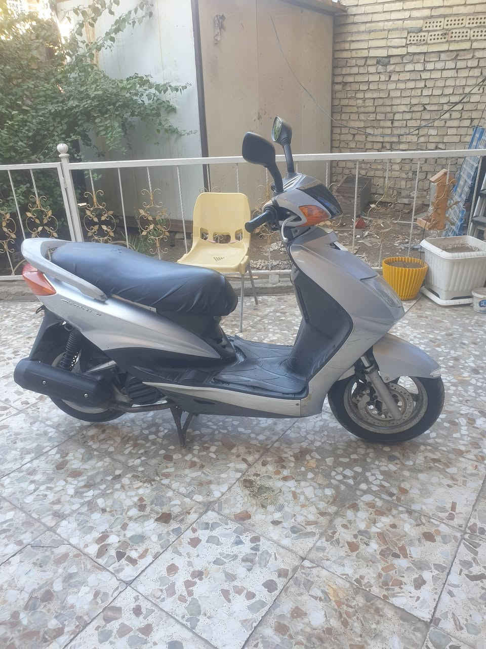 سلام عليكم للبيع سكنس نثية 110ياباني كابريتر اصلي دراجة نكرة سلف هندر شعلة تخبل فقط بيهة كهربائيات شغالة بيهة تبخير قليل مكاني بغداد بلديات 
متواجد خاص *********** السعر ٥٥٠ؤبيهة مجال
