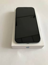 آيفون • السليمانية • العراق