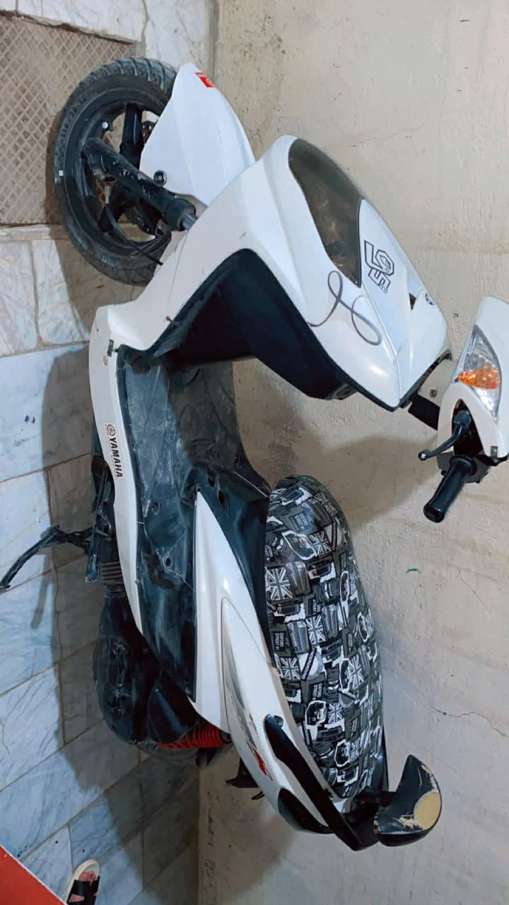 دراجة سكنس  فحل كابريتر كوري  نضافة كفرات ٧٥٪ نكرة سلف   كهربأئيات كلة شغال مكينة ٥٨
ابيعلك من باب البيت شرط  شلعة ومعدل   المكان المحمودية السعر ٦٥٠ وبيه مجال الرقم ***********   للشراي اتصل لا تراسل مكلف  بل نشر
