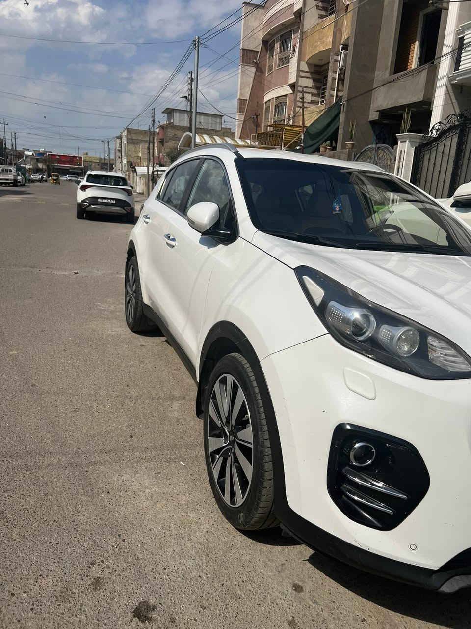 السلام عليكم 
كيا سبورتاج 
موديل 2018خليجي
لا تبديل ولا صبخ 
يوجد خدوش
محرك 2000
العنوان بغداد الشعب 
السعر 185
الرقم ***********
او واتساب
