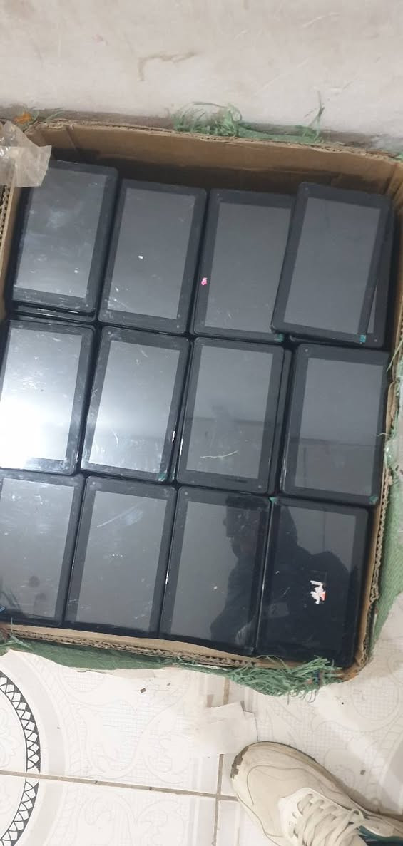 سلام عليكم للبيع ايباد فحم القطعه ب4 الف البيع جمله فقط الحجز واتساب *********** ديوانية, القادسية
