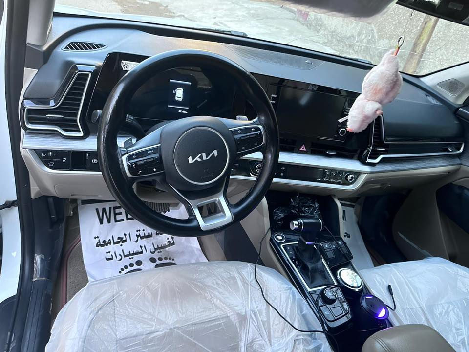 السلام عليكم للبيع سبورتج موديل 2022 خليجي فول مواصفات 
رقم اربيل تريد تحويل او وكالة موجود
السعر 225 وبيه مجال
العنوان بغداد الغزالية
***********
***********
