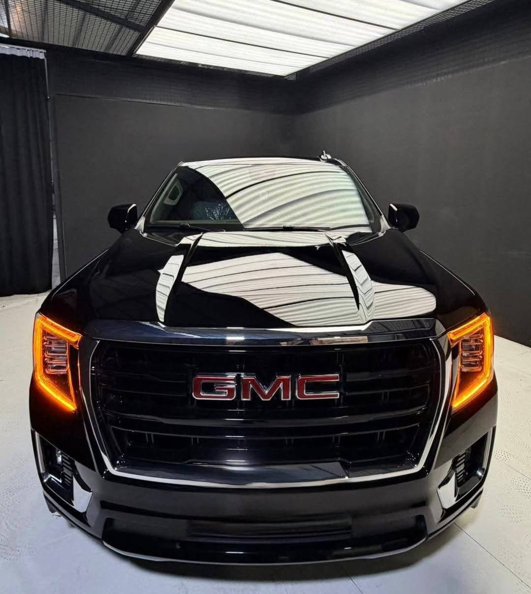 السلام عليكم اخوان 

السعر455 قفل بدون عمله مابيهه مجال ولا ورقه الي تعجبه بالخير عليه وماكو هيج سعر بال العراق 

مرقم بغداد 

جي ام سي يوكن .2024خليجيه وكاله المنصور كفاله عامه 

مكفوله مو الصبغ وتبديل ولفتح ولبارد ولدبل كوت 
ماشية:75الف

بدون صبغ ، بدون شخط محرك وكير بلاد وممفتوحات  : 5.3 لتر 

‎عدد الاسطوانات : 8 سلندر 
‎القوة الحصانية : 420 حصانية 
‎الكير بوكس : 10 سرعات 

مواصفات 
‎نظام هيدروليك 
‎دخول ذكي للسياره ( بصمة )
‎شاشه اماميه كبيرة
‎كامرا خلفيه بالمرايه
‎ثلاث قطع تبريد
‎بصمه + بصمة ابوب 4
‎صندوك كهرباء
‎هند بريك بصمة
‎استيرن كهرباء
‎اتو ستوب
‎حساسات خلفي امامي
‎كشافات
‎لايتات لد + فول زنون
‎بكلايت لد خلفي
‎سبعه راكب
‎داتو شو
‎فول تحكم ستيرن
‎وبعد بيهه مواصفات 
مكان السياره بغداد 
***********
