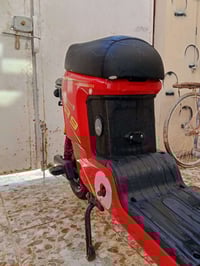 آر9 • أحمر • مفتاح صندوق