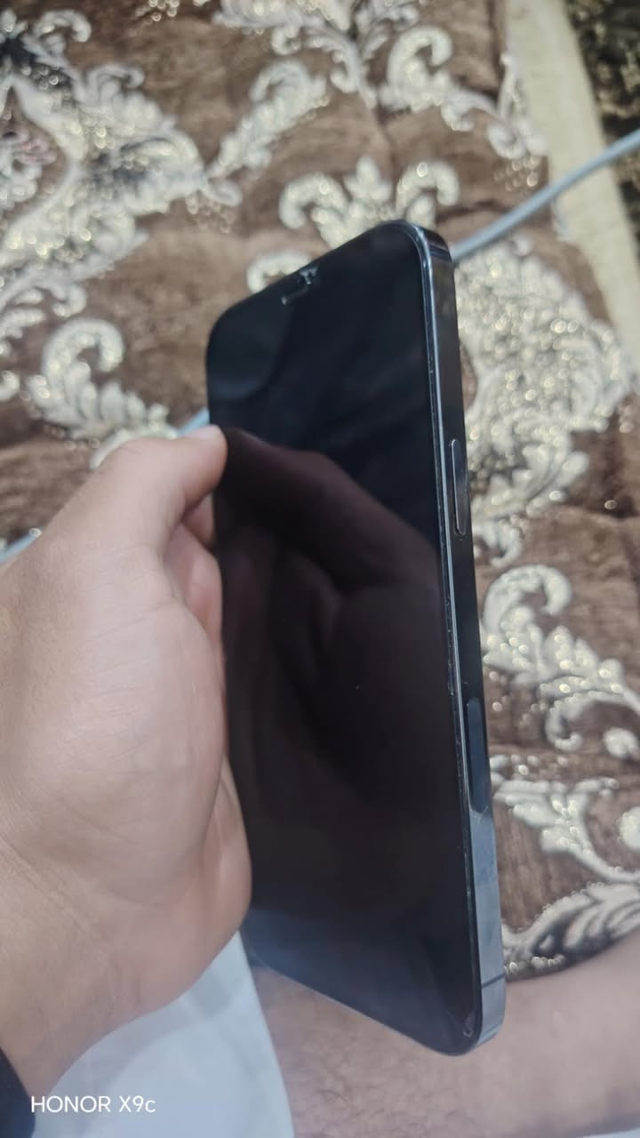 السلام عليكم ورحمة الله وبركاته

اعادة نشر  
ايفون 12 برو ماكس للبيع
بطارية 83 
ذاكرة 256
جهاز بلادي شرط 
الشخوط هذي باللزگه

السعر 450 تواصل خاص 
او الاتصال 
***********
