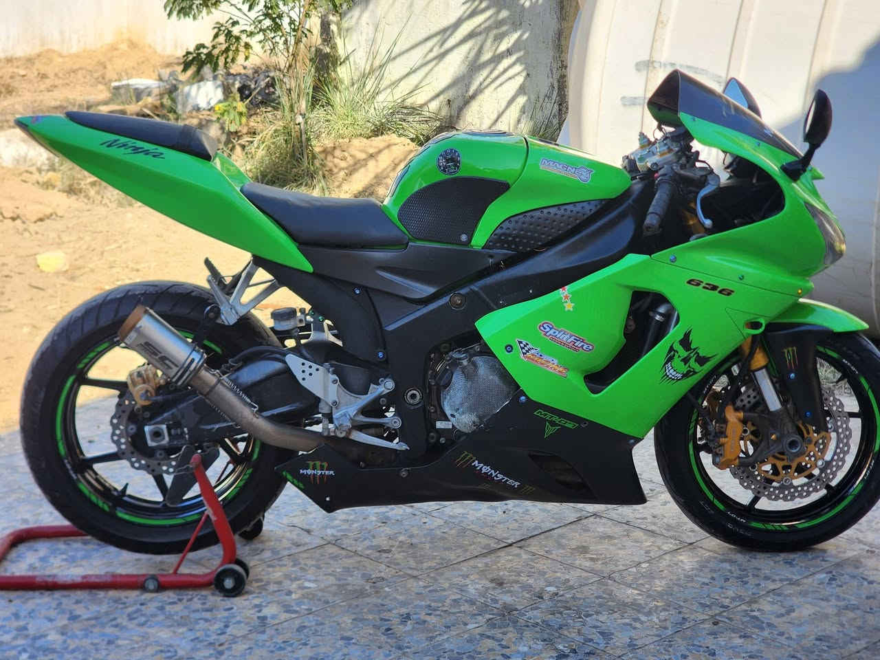 للبيع موديل ٢٠٠٦  بدون اوراق قفل ٢٠ ورقه قفل قفل مكاني ذي قار قلعه سكر 
***********
