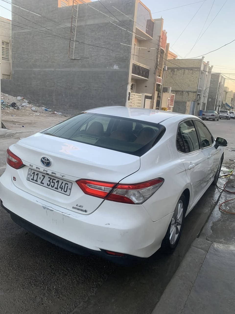 السـلام عليـكم كامري تكسي دبي موديل 2018معلاية 2023 للبيع  او المراوس BYDالسيارة كفالة كير ومكينة بس عندي ضعف بالخلايا مال بطارية السياره نضيفه ومصروف عليه شادلها ويل كب وتايرات جدد السيارة بدون غرق ولا حادث بس عندي الايت الجامة مالته مكسوره رجع عليه ابو جكسارة بالهوك مال سحب كسرلي الايت وشويه من الدعامية رجعته فايبر ولايت شغال بس يرادله جامة مكان السيارة بغداد حي الجهاد السعر 135وبيه مجال للاستفسار تعال خاص او اتصل على الواتساب 
***********
