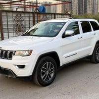 جيب 2018  شيروكي  للبيع اكلين وكفاله بدون حادث السياره جديده لوك عل شر...