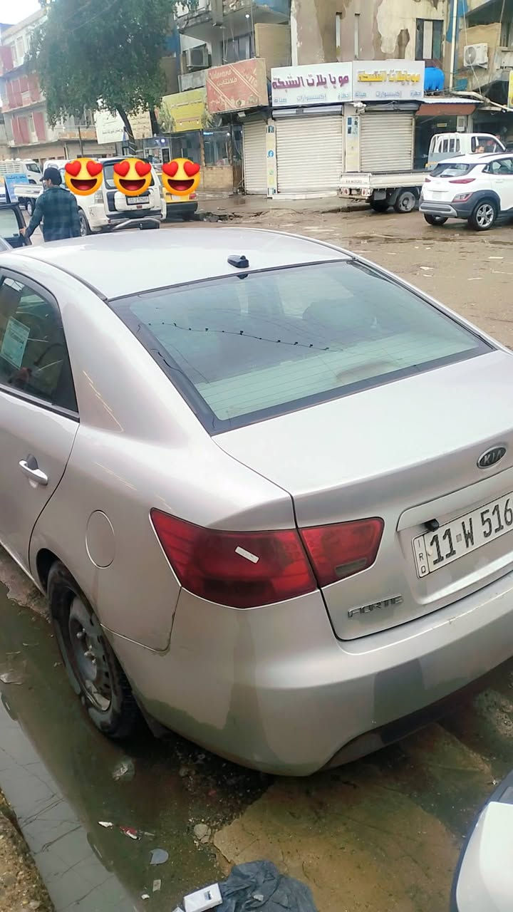 فورتي
موديل 2012
السياره نضيفه 
صدر جديد 
كير ومكينه ما مفتوحات 
تخم تأيرات جديد
السعر 98وبيهه
الرقم 
***********
