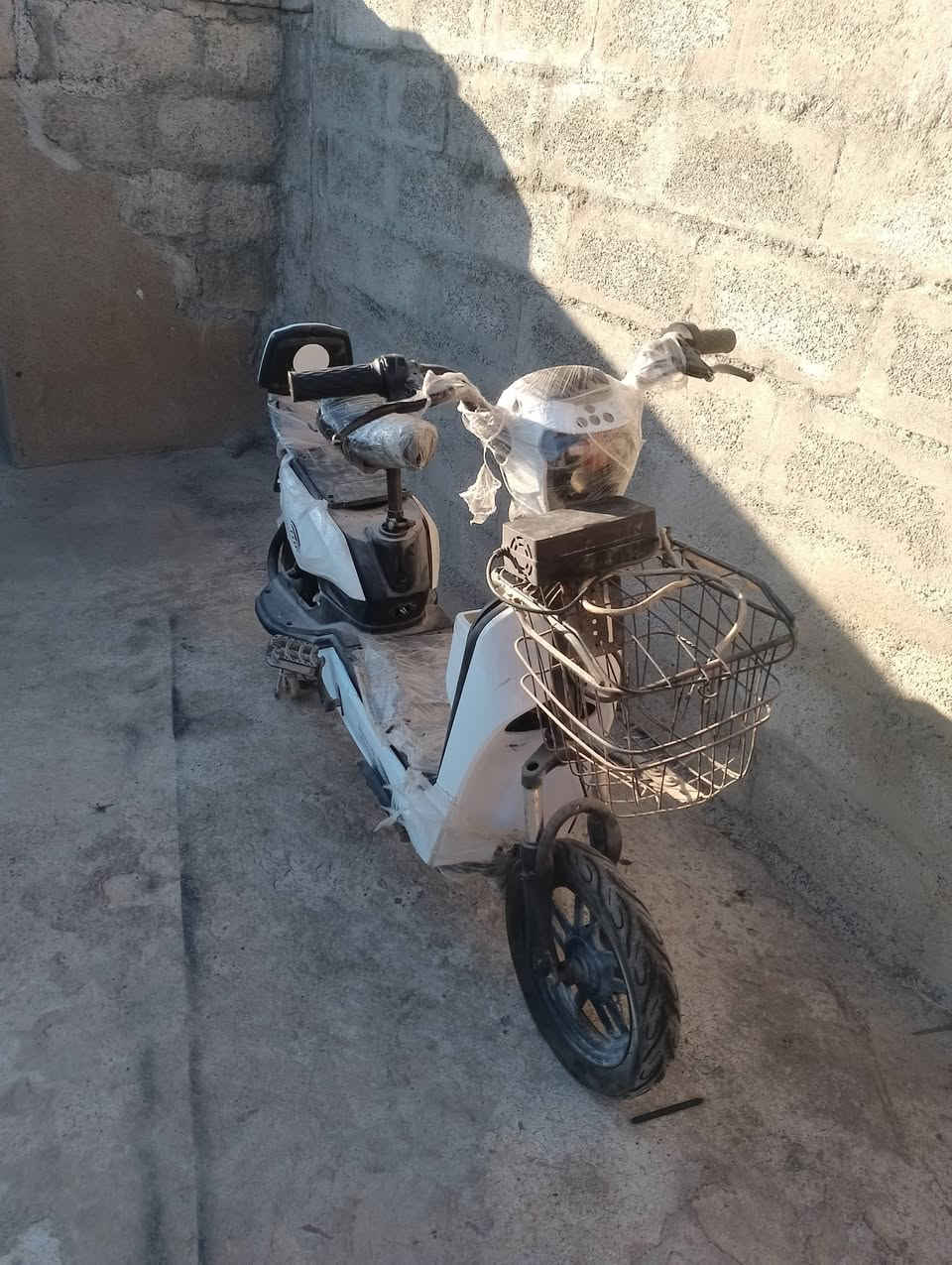 ماطور شحن شغال سعر 125 وبي مجال ***********
