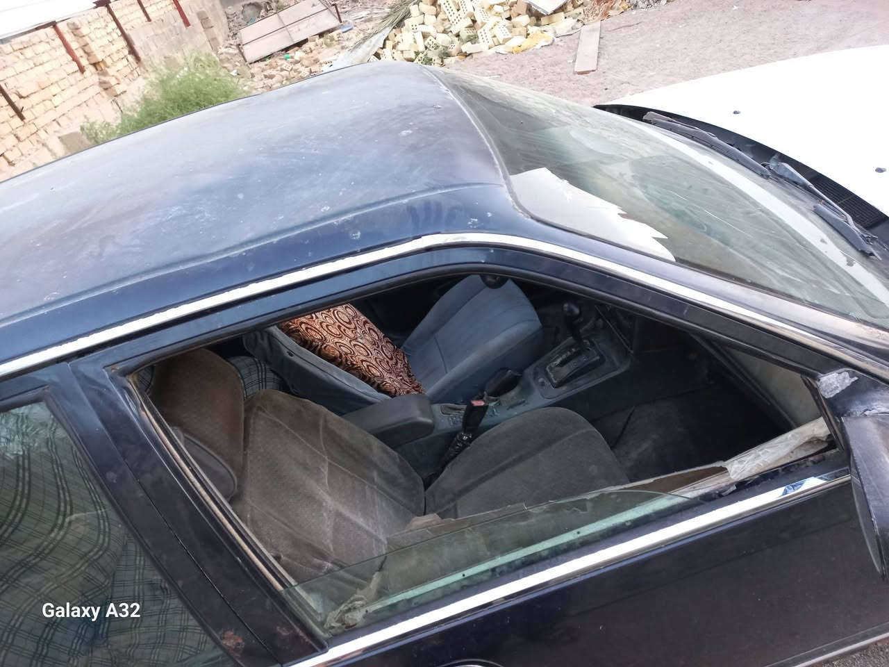 السلام عليكم برنس رقم بغداد للبيع موديل 95  سياره نقصها مشط ستيرن حداديه صدر نضيف محرك بي تنقيص شي قليل كير نضيف كهربائيات شغاله لايت خير من الله السعر 19 وبيها مجال مكانها واسط قضاء الزبيديه للأستفسار ***********

