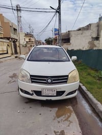 جيلي MK Cross للبيع موديل 2013  شغالة طبيعي تبريد تدفئة فول ومضبطة ومع...