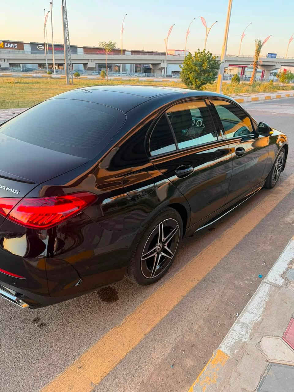 مرسيدسc300   2025 AMG

بدون رقم تترقم شمالي

ماشية فقط 5000ميل 

بدون حادث 

بدون دواخل بدون ايرباك

فول   مواصفات AMG بلاد

بانوراما 

خمس كامرات

كشنات تدفئة تبريد 

كشنات مساج 
داخل اسود 

انارة داخلية متغير

نظام خرائط

فول رادارات امامي خلفي  جانبي 

حساسات 360 درجة  

اوتو ستوب 

اوتو هولد 

صندوق كهرباء 

استيرن كهرباء

شفتات استيرن

‏‎مقعدين خزن(ميموري)

شحن وايرلس 

مكاني كركوك

للاستفسار: ***********
