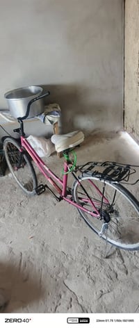 عندي بايسكلات عبد الحليم للبيع ادفع سعر مكاني موصل الايمن 07515399632