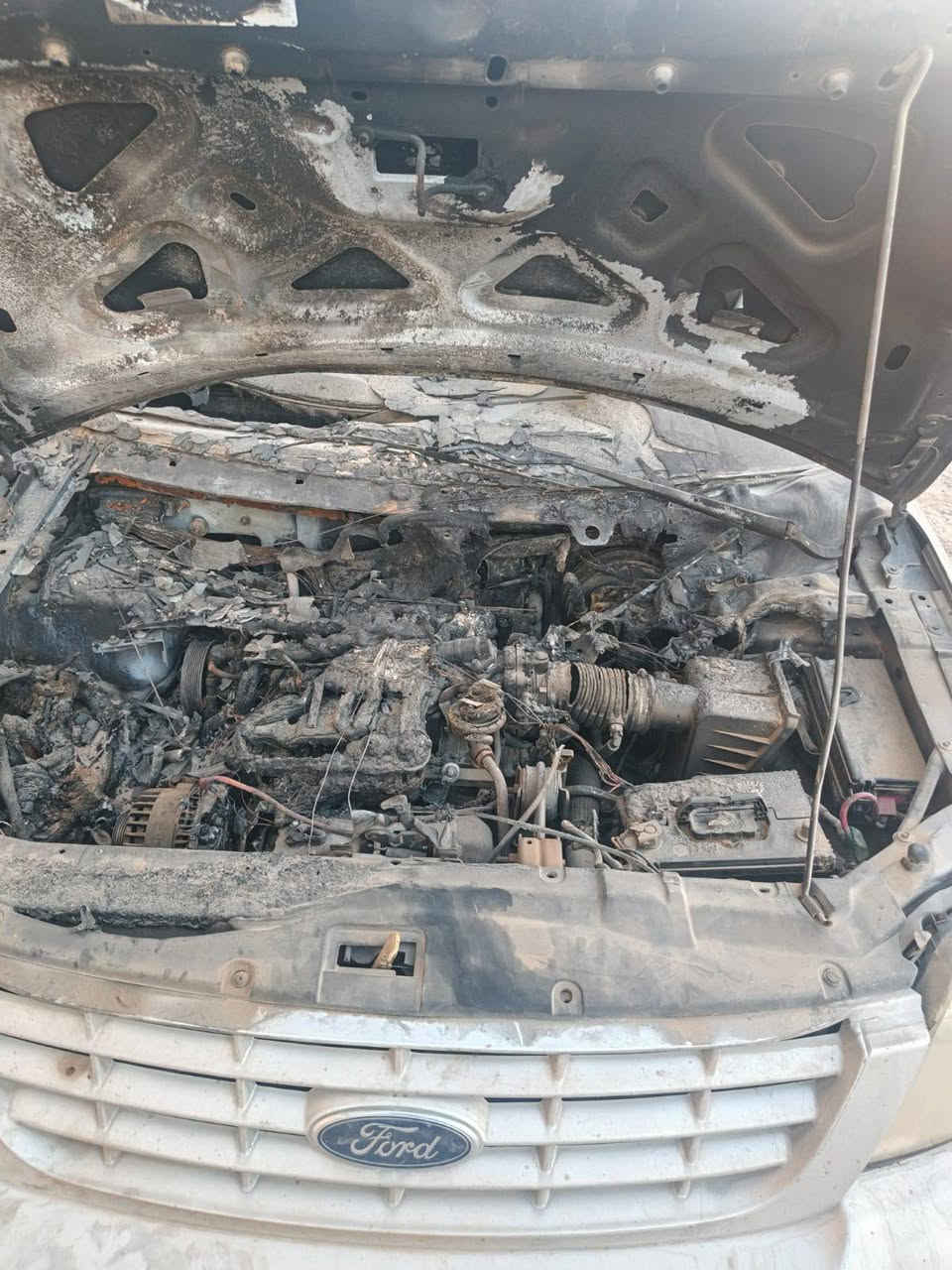 االسلام عليكم سيارة فورد محتركه هاي وضعها ابيع السعر 18 وبيها مجال رقم بغداد مكانها بغداد الخطيب الزراعي هذا رقم الولد اني مكلف بنشر ***********
