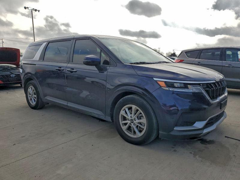 السلام عليكم
كياء كرنفال 
موديل 2024
الضرر موضح في صور خفيف
هاي جايه على اربيل من مرسين من تركيه الى اربيل 
السعر 240$
اتصل على الرقم ***********
