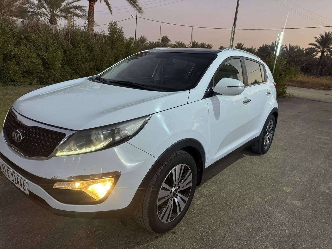 سبورتج 2015 خليجي مكفولة 
كيا سبورتج خليجي كفالة عامة موديل 2015 فول مواصفات بصمة بانوراما كشن كهربائي اعلى مواصفات رقم بغداد مميز 
السعر 169 وبيهة مجال بسيط 
مكان السيارة الشعب حي البساتين
الاتصال على الرقم ***********
