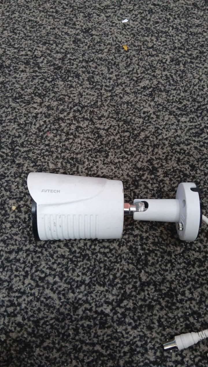 السلام عليكم كامرات جدد العدد 26 البيع مكاني بغداد ***********
