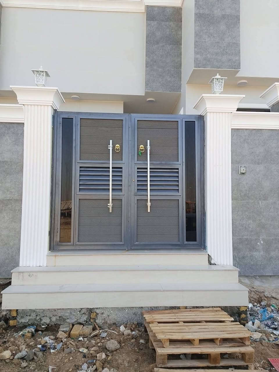 السلام عليكم يوجد لدينا حداد ابوك شبابيك شغل درجه اولى اسعار مناسبه المكان بغداد تاجي  ***********/*********** اي استفسار مراسله واتساب
