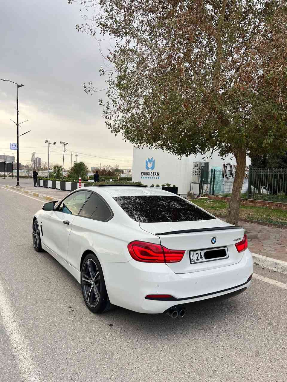 سلام عليكم
BMW 430i Grand coupe 2018
فول مواصفات 
ضرر سيارة باب سايق نص جاملغ خلفي 
بدون دواخل بدون ارباك 
كير محرك كفالة 
سيارة نضيف مابي نقص 
سعر ١٧٨ ورقة  مجال 
مكان اربيل 
رقم الهاتف ***********
واتساب موجود
