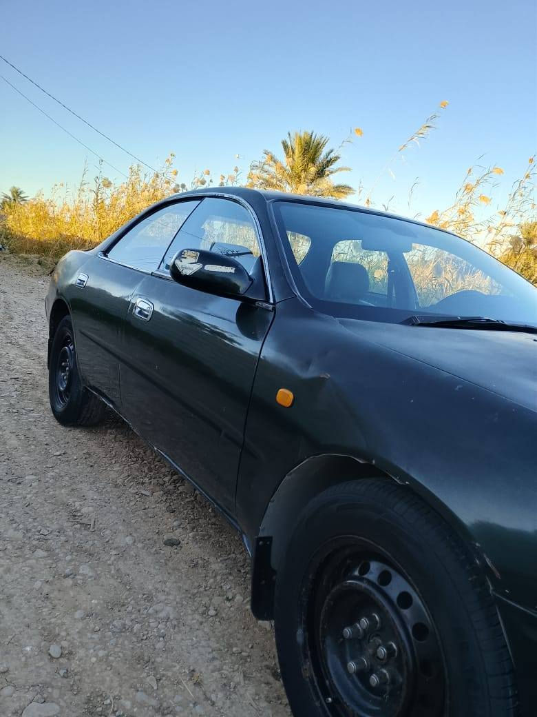 للبيع
تويوتا كارينه
موديل 1993
محرك نضيف وجديد بس الكير عندي بي صوت ب لمشي بس تنميرته كلش طبيعية وحلوه 
غرفتها نضيفه وجاهزه كشرها مثل ما موضح بالصور 
رقمها ديالى
مكاني ديالى بعقوبه لمركز 
السعر 25 
رقمي ***********
