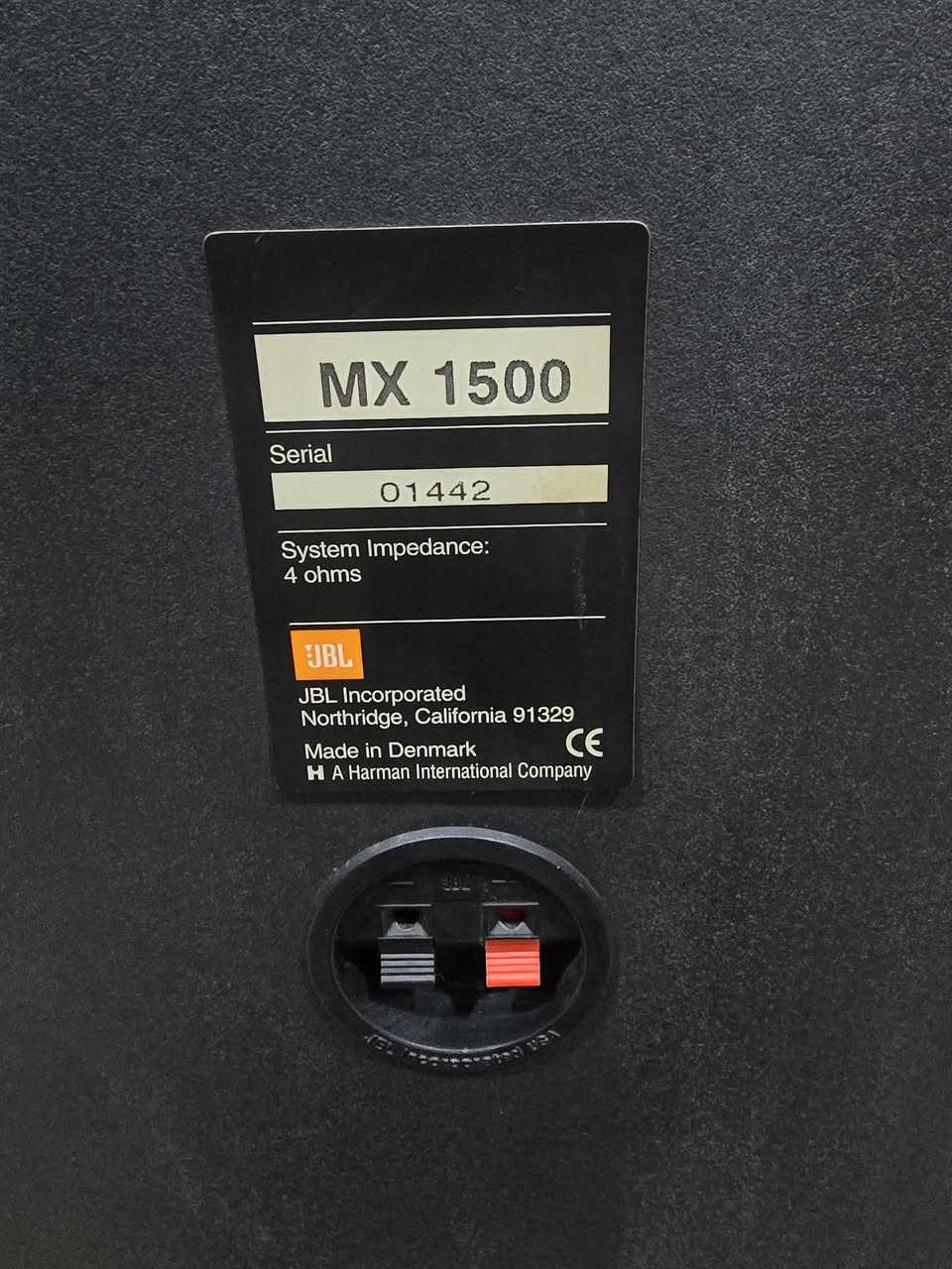 سماعات JBL MX1500 
 جي بي ال  اصلي نظيفات 
صنع في دينمارك 
4 اوم   125w    3Way.  للتك الواحد 
ارتفاع 90cm  عرض 25cm عمق 32cm
للتواصل على الخاص


**إذا كنت صاحب هذا الإعلان وتريد حذفه لأي سبب، رجاءا أرسل رسالة إلى الدعم الفني**