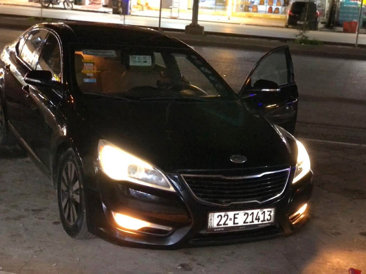 کیا کاندێزا مۆدیل ٢٠١٢ فول فول مواسەفات پانۆراما ناو کرێمی قەپات بێ دەعم بێ لێدران پێشو پشتی کەپسە لەسەر شوخت ٤ پارچەی سبوخ کراوەتەوە گێرو مەکینە بە شەرتە نەکراوەتەوە هەموی بە شەرتە 
*********** أربيل, العراق
