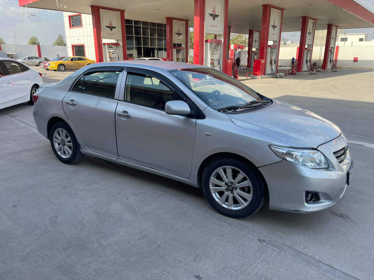 سلام عليكم كوله موديل ٩خليجي  بيه جاملخ امامي سكن بدل بدون دواخل رقم شمالي بيه دفتر بانزين سعر ٩٥بيه مجال هاذ رقمي ***********
