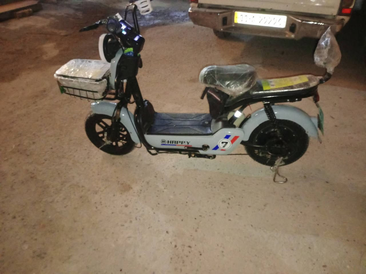 سلام عليكم دراجه شحن للبيع استعمال شهرين نضيفه كلش السعر 325مكاني دوره حي اسيا .


**إذا كنت صاحب هذا الإعلان وتريد حذفه لأي سبب، رجاءا أرسل رسالة إلى الدعم الفني**