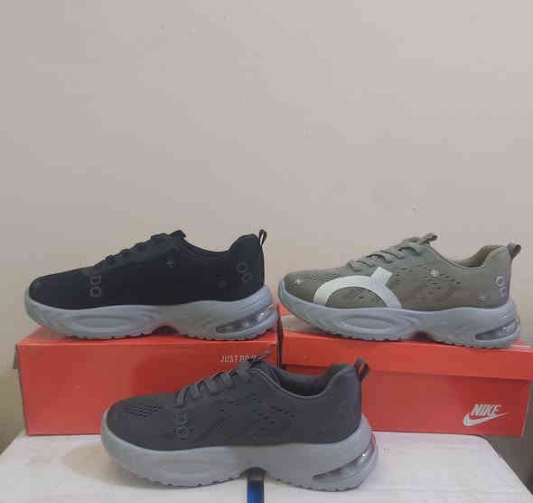 🟩انواع الاحذية والقياسات 
🟨 ادداس +نايك زوم+ سكچر +سامبا + حذاء رياضي 
🔴 السعر ٢٠ الف مع التوصيل القياسات من ٤١ الى ٤٥
✅ عدا السامبا قياساته من ٤٠ الى ٤٥ التوصيل كافة محافظات العراق 
🟣 التواصل واتساب ☎️(***********)
