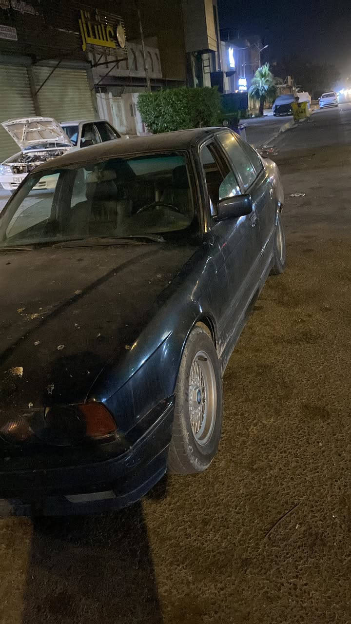 السلام عليكم بي ام مديل 1992 530 مكينه v8 معروفه سياره نضيفه نقصهة تبريد وكير بي خربطه سعرهة 48  
*********** مكانهة كربلاء
