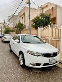 كيا سيراتو موديل ٢٠١٢ فول مواصفات سلايد و بصمة ، السيارة نظيفة بدون دع...