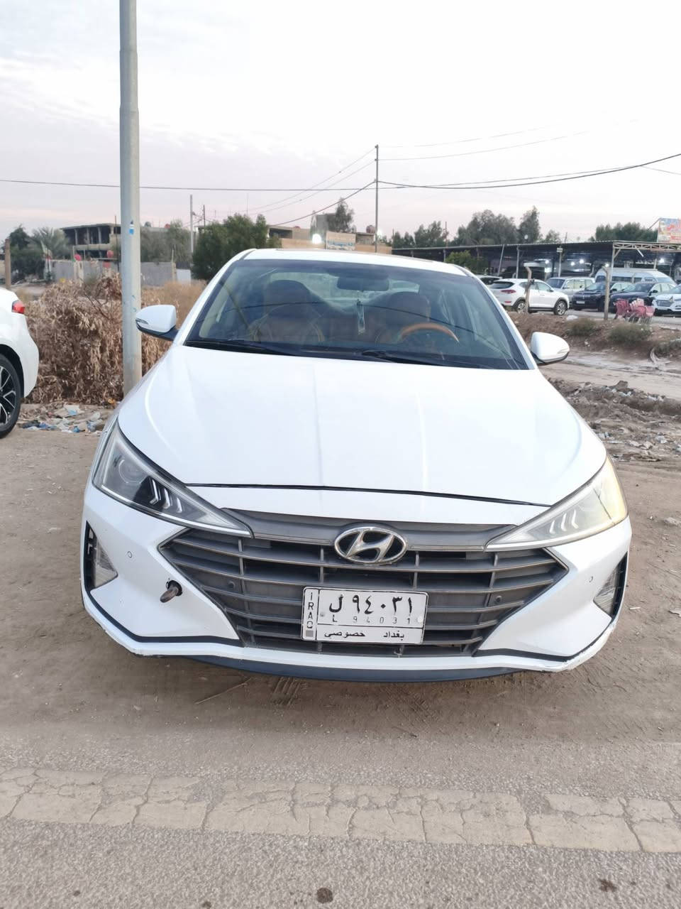 السلام عليكم شباب لانتر مديل 20مطلوبه بيه خشم البنيد او الباب الخلفي وره السايق مرجوع بارد سيارة فول مواصفات سعر 150او بيه مجال الشراي يتصل ***********
