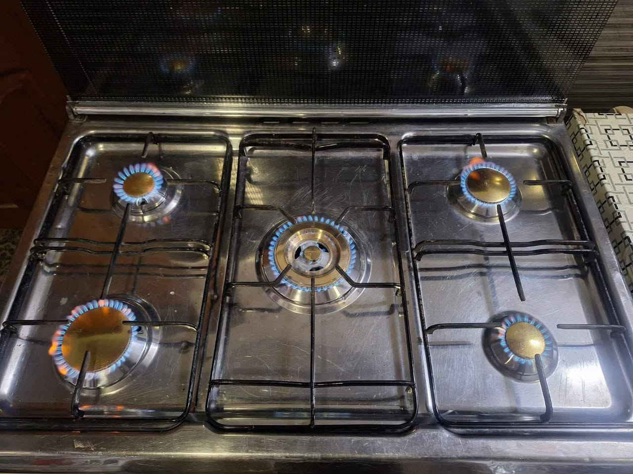 طباخ فريش مصري ٥ شعلات كلة شغال وفرن فوك وجوة كلة شغال وعلفحص كلش كلش نظيف وشرط الشغل  السعر ٢٦٠ الف وبي مجال بسيط مكاني نجف النجف, العراق


**إذا كنت صاحب هذا الإعلان وتريد حذفه لأي سبب، رجاءا أرسل رسالة إلى الدعم الفني**